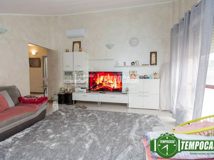Appartamento quadrilocale in vendita in Via C M Testa, Centro, Borghetto Lodigiano