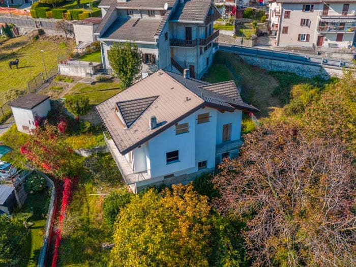 Casa con 6 locali in vendita in Via Sacco di Sotto, Sacco, Cosio Valtellino