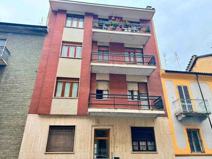 Appartamento quadrilocale in affitto in Via Venasca, Cenisia, Torino