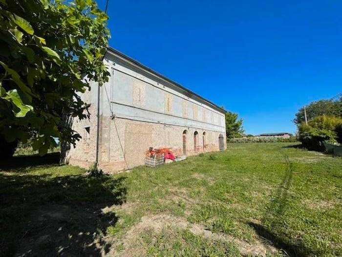 Casa con 6 locali in vendita in Forlimpopoli