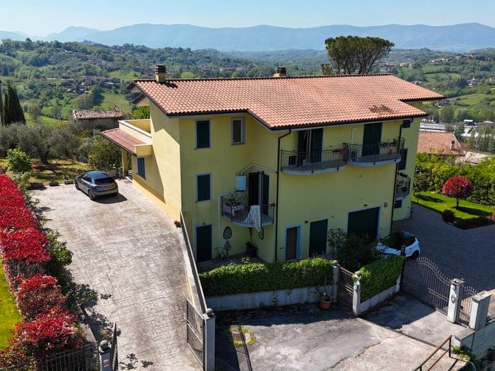 Casa con 6 locali in vendita in Via Coste delle Ghiaie, Centro, Torrice