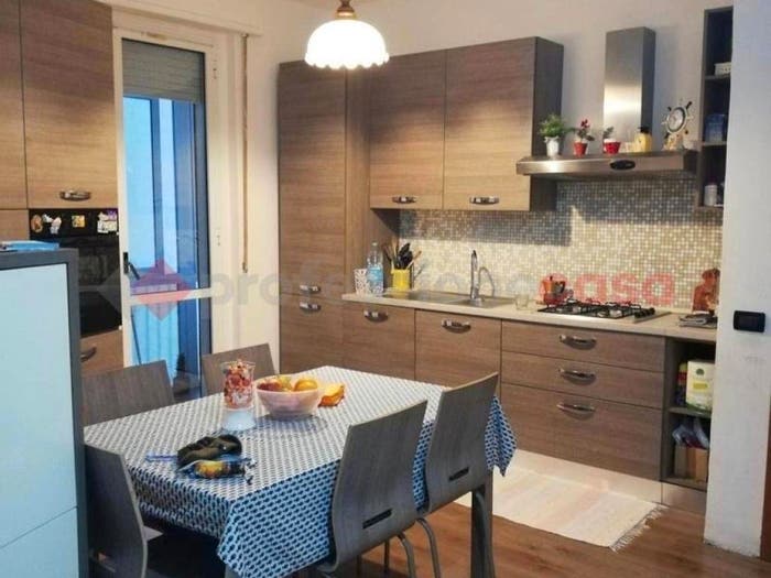 Appartamento quadrilocale in vendita in Via Angiolo Badaloni, Ospedale Stazione, Livorno