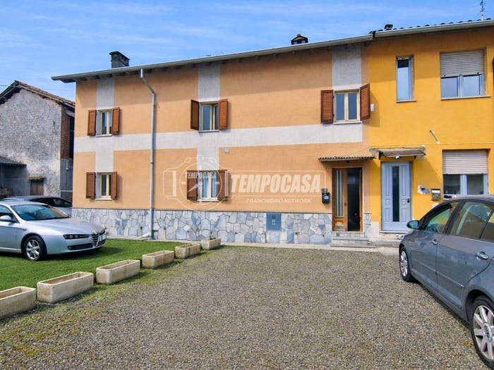 Casa trilocale in vendita in Via San Nazzaro, Biandrate