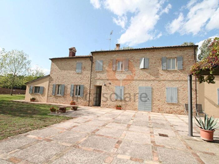 Casa con 6 locali in vendita in Via Flaminia, Calcinelli, Colli al Metauro