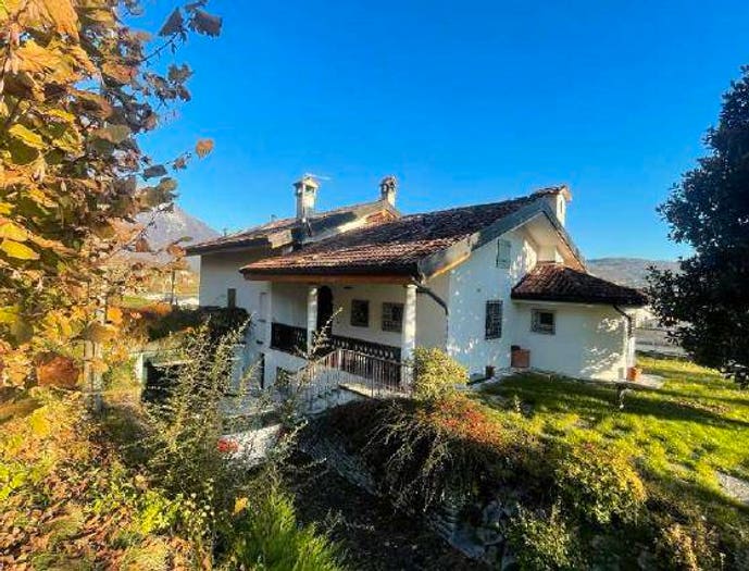Casa quadrilocale in vendita in Via Safforze, Belluno