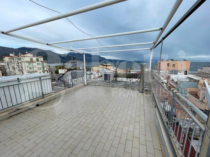 Appartamento monolocale in vendita in Vico Lungomare G Caboto, Gaeta