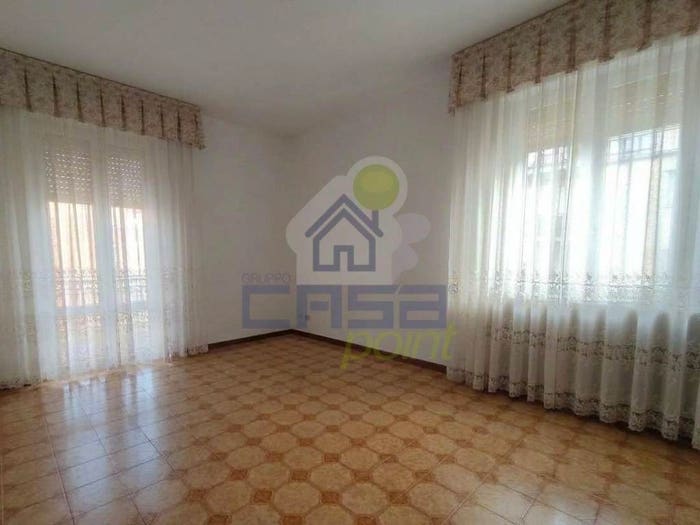 Appartamento trilocale in vendita in Viale dei Mille, Centro, Codogno