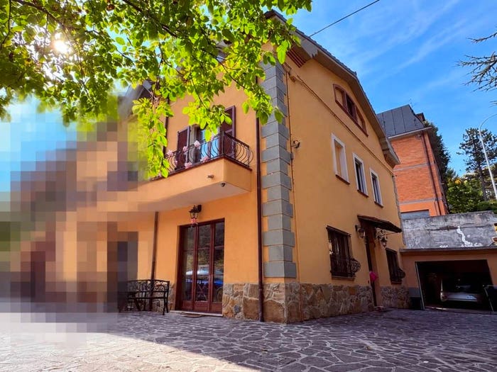 Casa con 6 locali in vendita in VIA GIOVANNI BOVIO, Centro, Fabriano