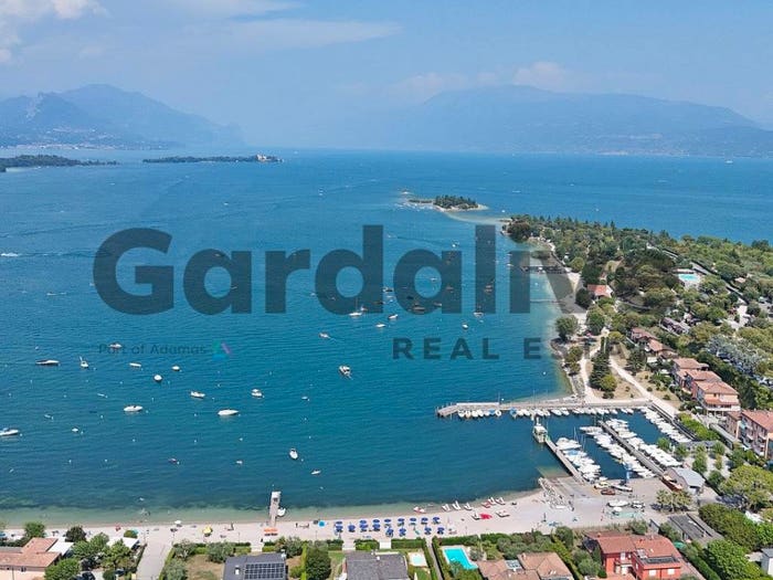 Appartamento trilocale in vendita in Via Belvedere, Lido, Manerba del Garda