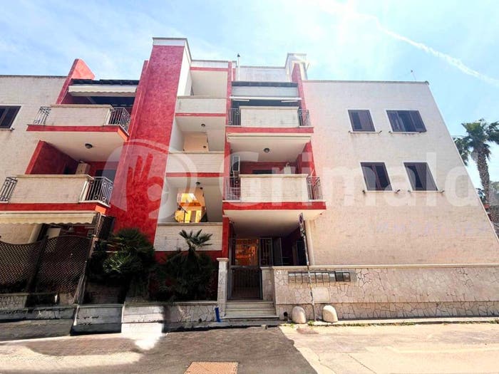 Appartamento trilocale in vendita in Via delle Robinie, Baia Verde Lidi, Gallipoli