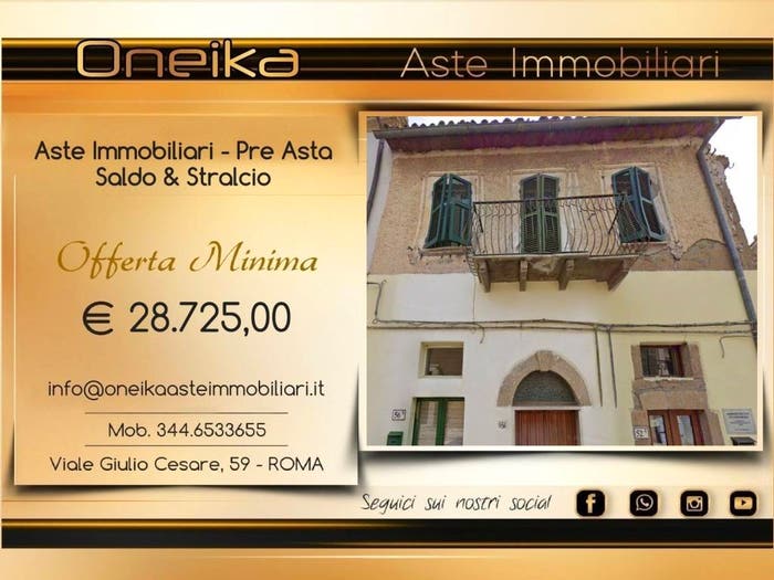 Appartamento quadrilocale in vendita in Via Roma, Ischia di Castro
