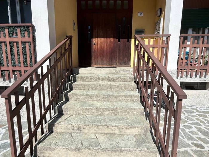 Appartamento trilocale in vendita in Via Roccolo, Centro, Ballabio