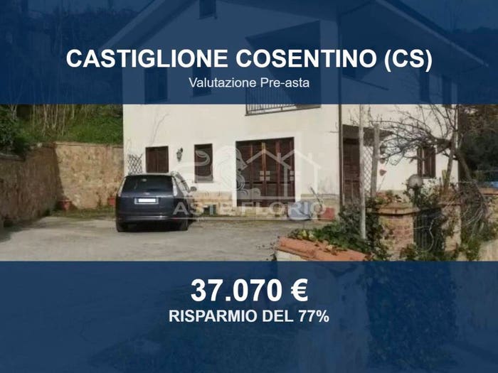 Casa quadrilocale in vendita in Corso della Libertà, Centro, Castiglione Cosentino