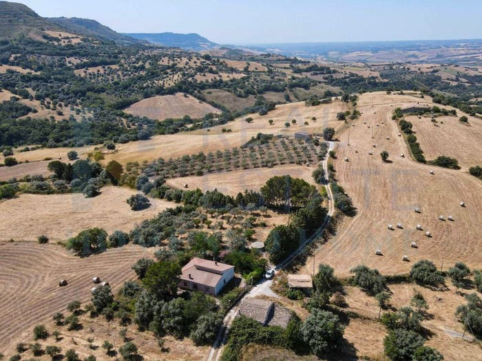 Casa con 6 locali in vendita in Via Giuseppe Campailla, Palazzolo Acreide