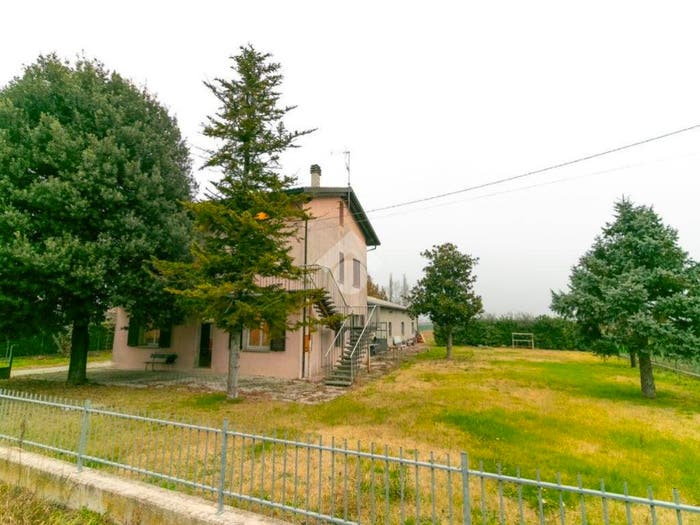 Casa con 6 locali in vendita in Via Sauro Babini, Roncalceci Longana, Ravenna