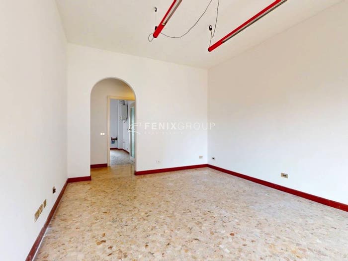 Appartamento quadrilocale in vendita in Via Cappellini, Centrale, Milano