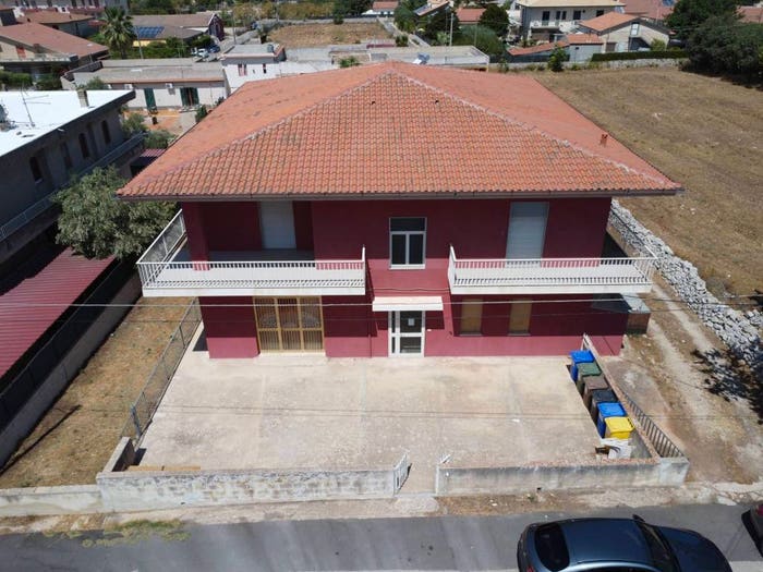 Casa con 6 locali in vendita in Via Sorda Scicli, Pirato, Modica
