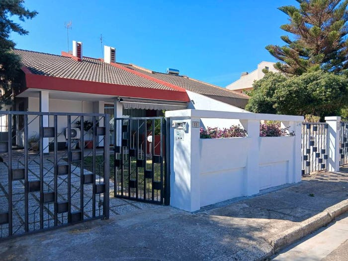 Casa con 5 locali in vendita in Via Meilogu, Foxi Sant'Andrea, Quartu Sant'Elena