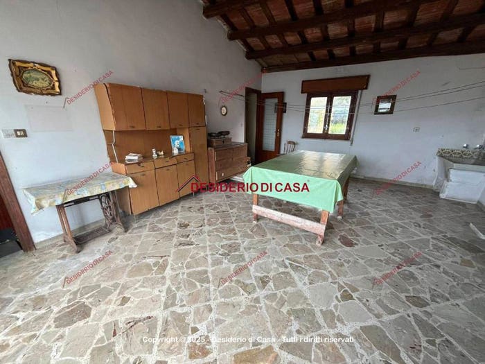Casa con 5 locali in vendita in Via Roma, Marineo