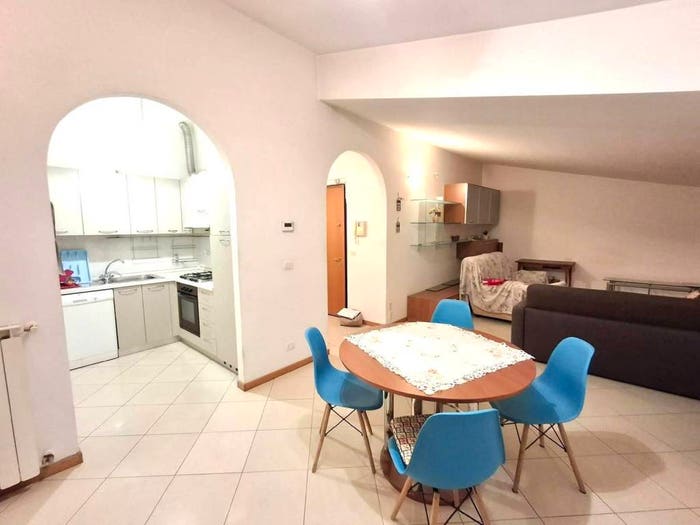 Appartamento trilocale in vendita in Via Ugo Foscolo, Via Romana, Arezzo