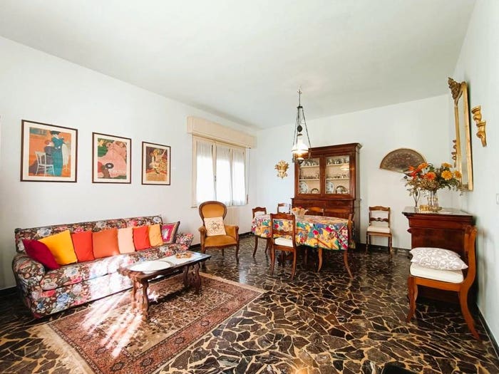 Appartamento con 6 locali in vendita in Via Ludovico Ariosto, Pratale, Pisa