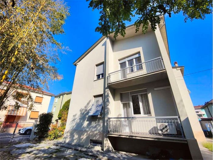 Casa con 6 locali in vendita in Centro, Fidenza