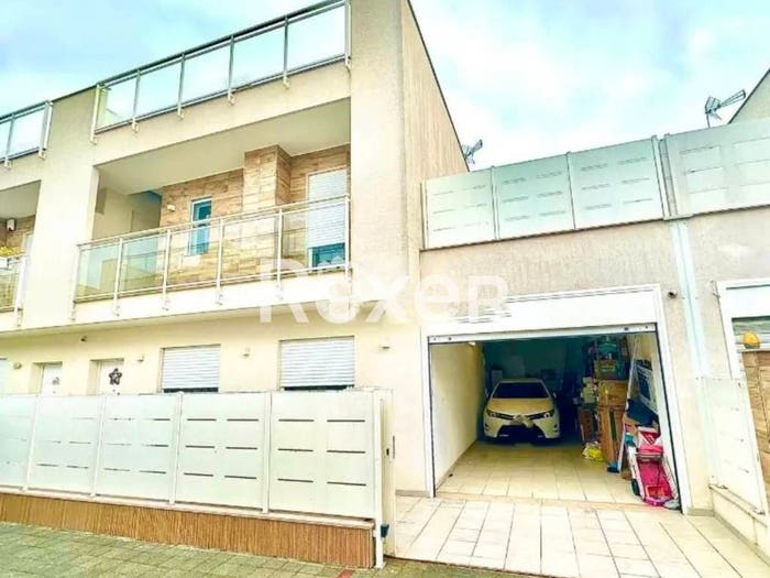 Casa con 5 locali in vendita in Via Canosa, Borgovilla Barberini, Barletta