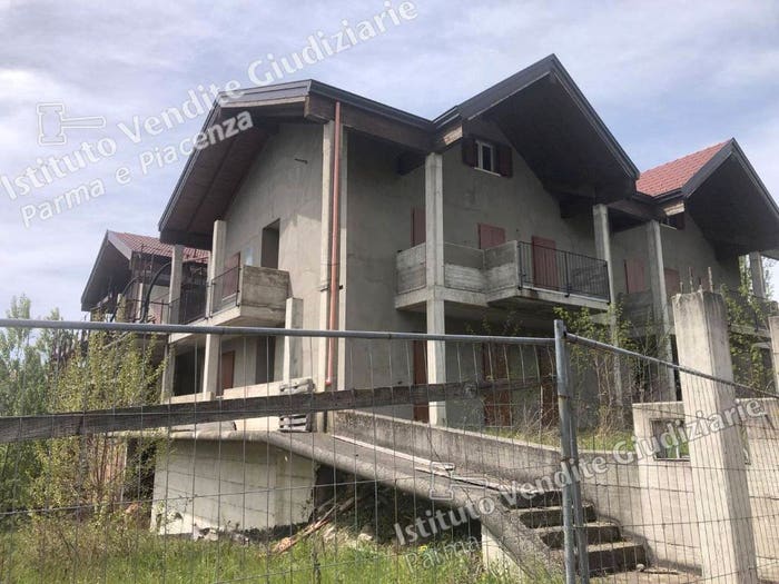 Casa in vendita in Via della Costituzione, Borgo Val di Taro