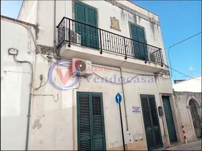 Casa trilocale in vendita in Via Borgo, Giurdignano