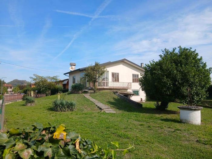 Casa quadrilocale in vendita in Via Valli, Treponti, Teolo