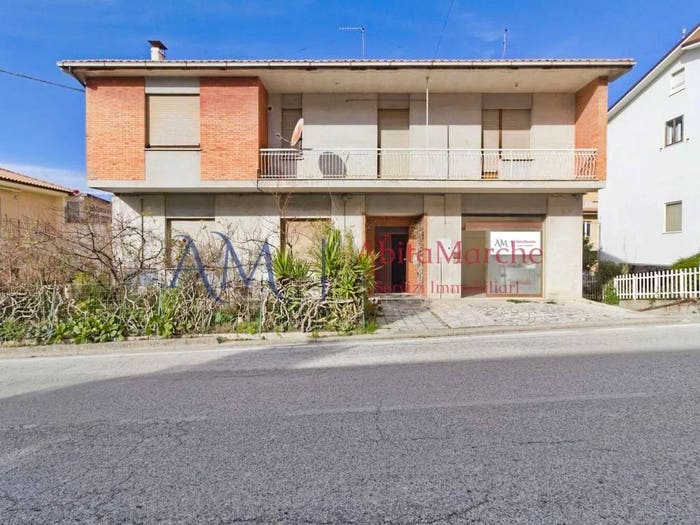 Casa con 6 locali in vendita in Strada Provinciale, Centro, Petritoli