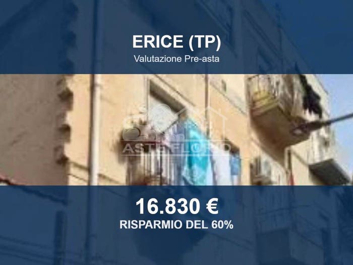 Appartamento trilocale in vendita in Via Andrea Poma, Casa Santa, Erice