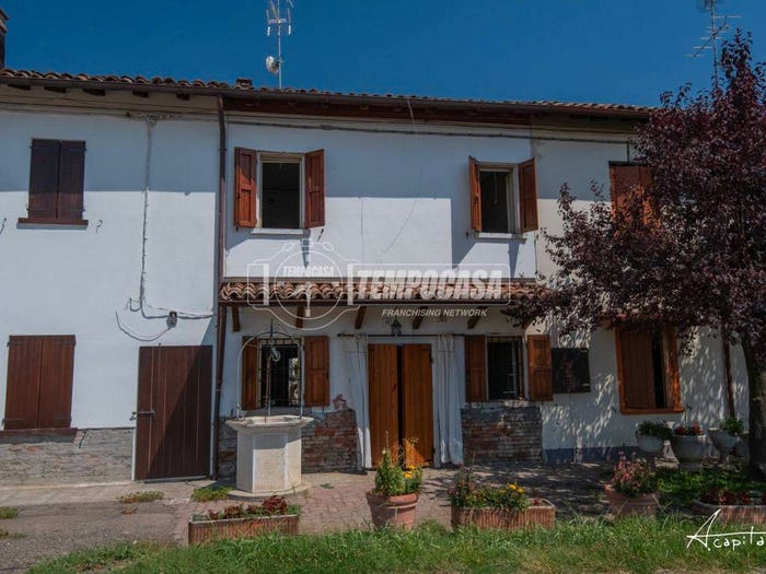 Casa quadrilocale in vendita in Via GUERCINESCA EST, Nonantola