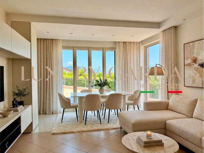 Casa con 5 locali in vendita in Via Sirmione, Barcuzzi, Lonato del Garda