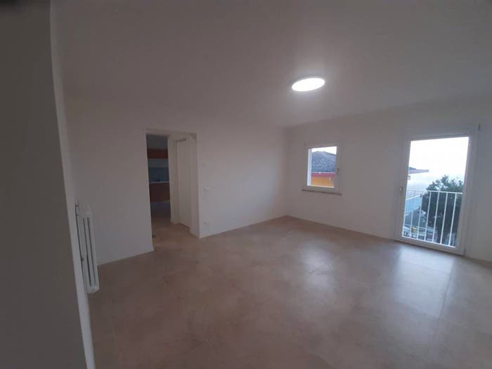 Casa con 6 locali in vendita in Via Masare, Centro, Creazzo