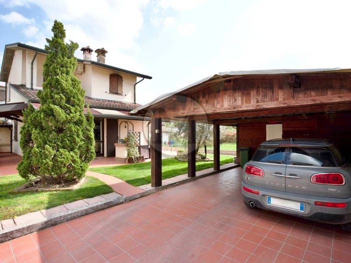 Casa quadrilocale in vendita in Via Fattori, Villafranca, Forlì
