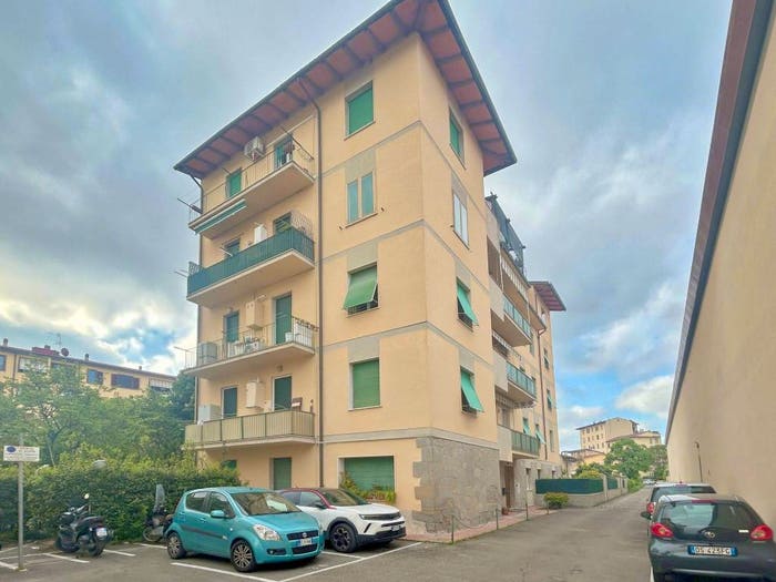 Appartamento quadrilocale in vendita in Via Poppi, Legnaia San Quirico Monticelli, Firenze