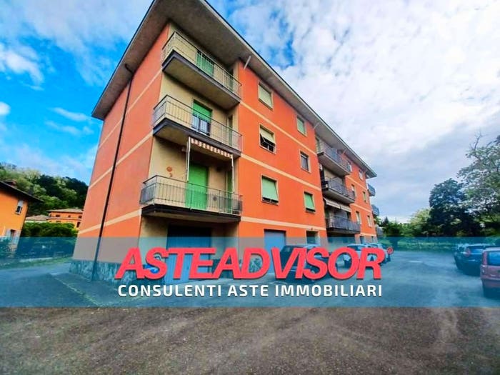 Appartamento quadrilocale in vendita in Piazza Carezzano, Centro, Cassano Spinola