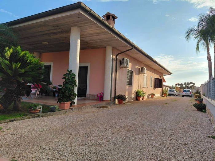 Casa con 5 locali in vendita in Via San Giuseppe, Borgo Flora, Cisterna di Latina