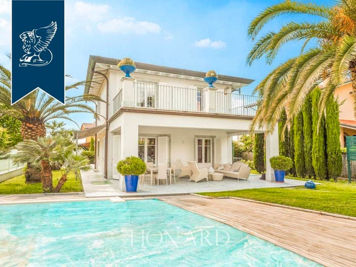 Casa con 6 locali in vendita in Vittoria Apuana, Forte dei Marmi