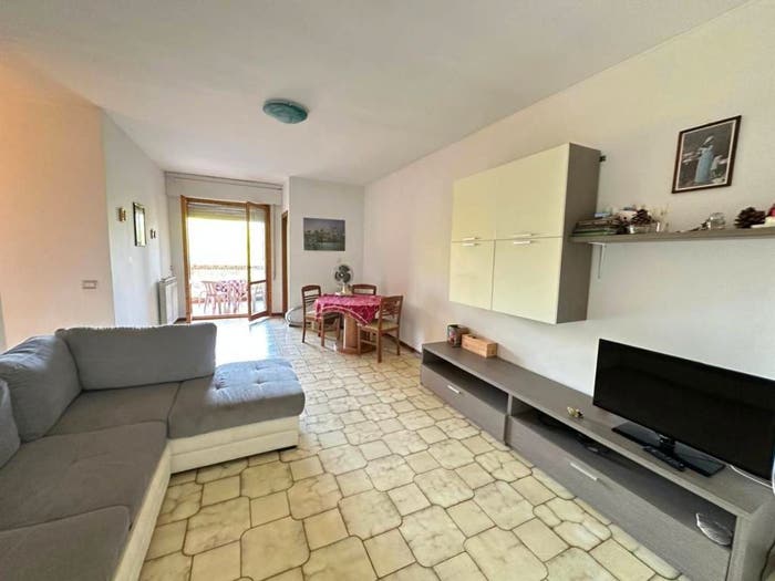 Appartamento trilocale in vendita in Luni Mare, Luni