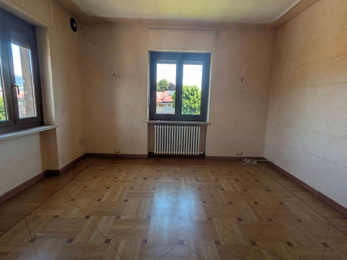 Appartamento quadrilocale in vendita in Via Ambovo, Centro, Borgo San Dalmazzo