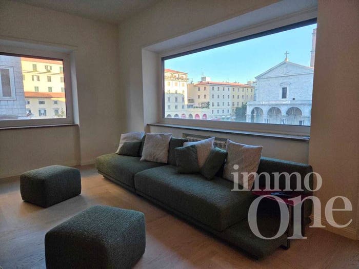 Appartamento con 6 locali in vendita in Piazza Grande, Via Grande Piazza della Repubblica, Livorno