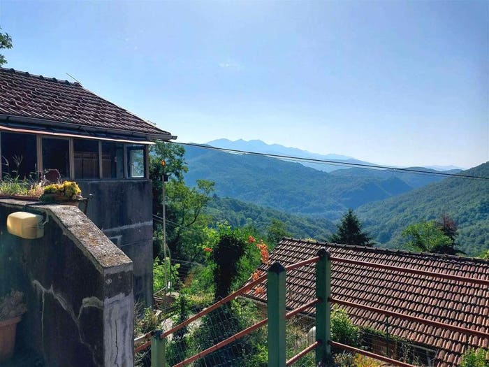 Casa quadrilocale in vendita in Località Veserada, Pontremoli