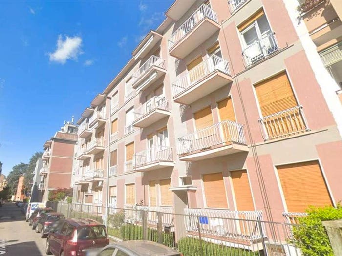 Appartamento con 6 locali in vendita in VIA MONTE GRAPPA, Porta Mortara, Novara
