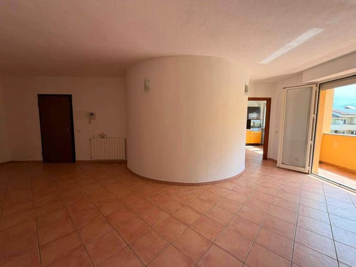 Appartamento con 5 locali in vendita in VIA COPERNICO, Isticadeddu Gregorio, Olbia