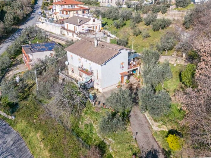 Appartamento con 6 locali in vendita in Via Giuseppe Verdi, Collelungo, Casaprota