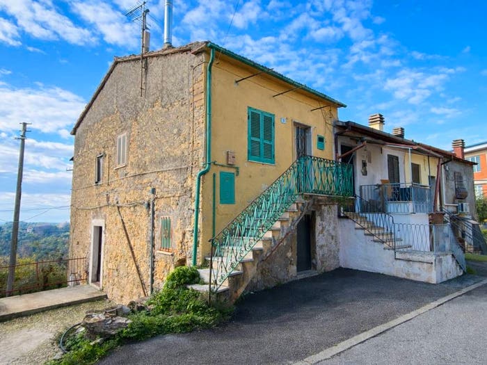 Appartamento bilocale in vendita in Via della Croce, Centro, Montelibretti