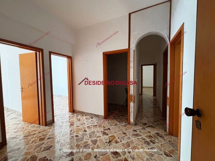 Appartamento con 5 locali in vendita in Via Tenente Mariano Manno, Centro, Alcamo