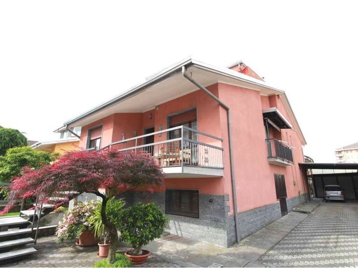 Casa con 6 locali in vendita in VIA BERETTA, Sant'Agabio, Novara